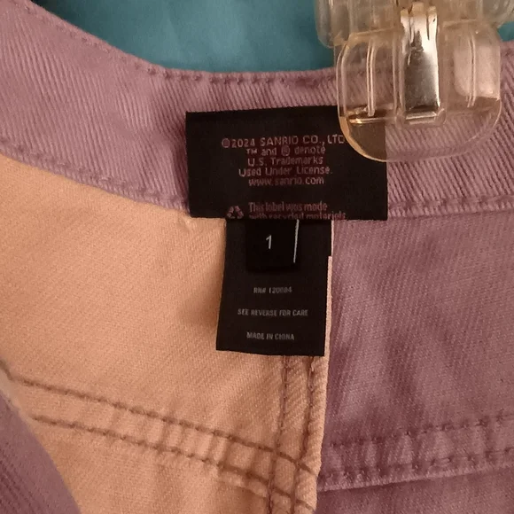 🆕 MY MELODY & KUROMI Jeans Shorts Size 1 - Picture 5 of 7